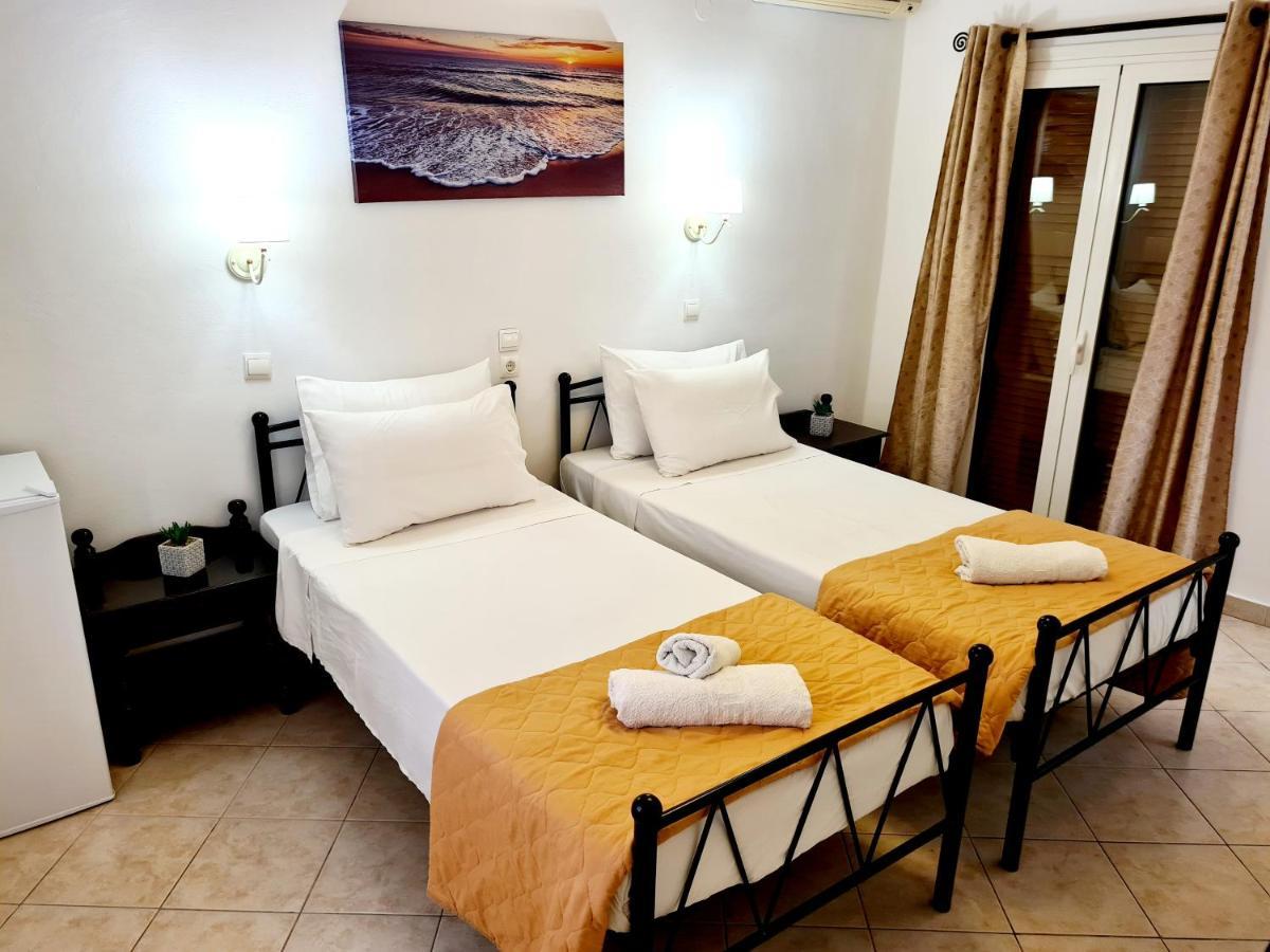 Avra Rooms Karpathos Luaran gambar